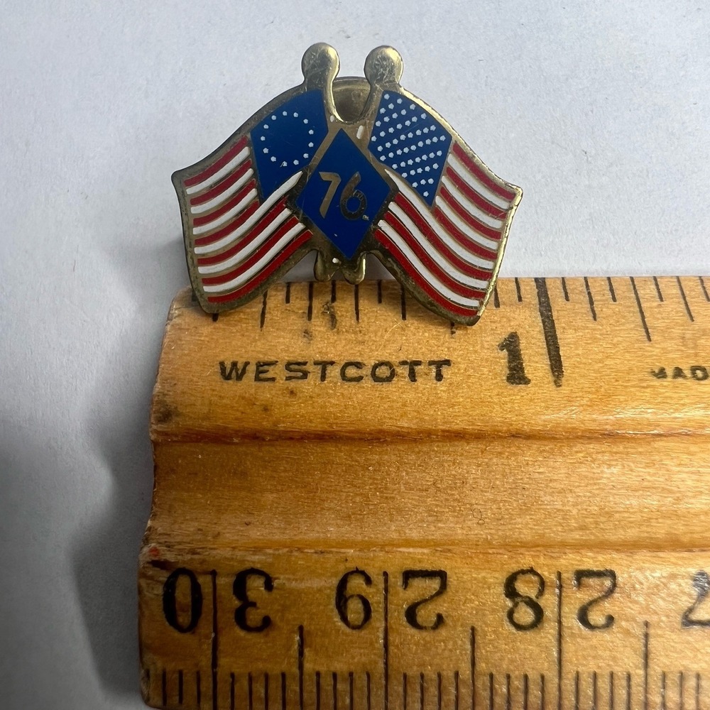 Vintage Betsy Ross American Flag 1776 Lapel Pin America USA Celebration Military